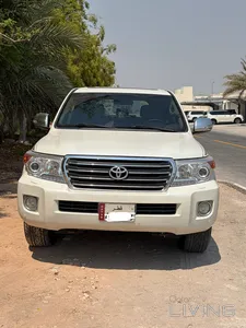 Toyota Land Cruiser GXR 2014